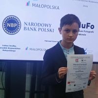 SUKCES W DYKTANDZIE NIEPODLEGŁOŚCIOWYM