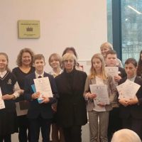 SUKCES W DYKTANDZIE NIEPODLEGŁOŚCIOWYM